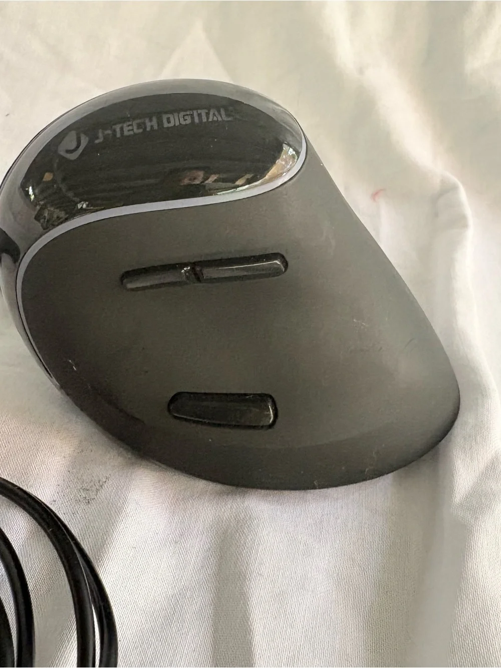 J-Tech Digital V638 Wireless Ergonomic Rechargeable Mouse – New Open Box
